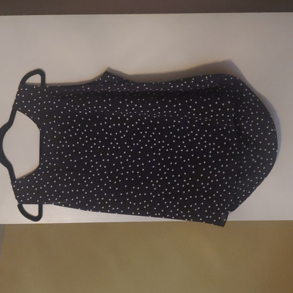 DKNY black top w/white dots